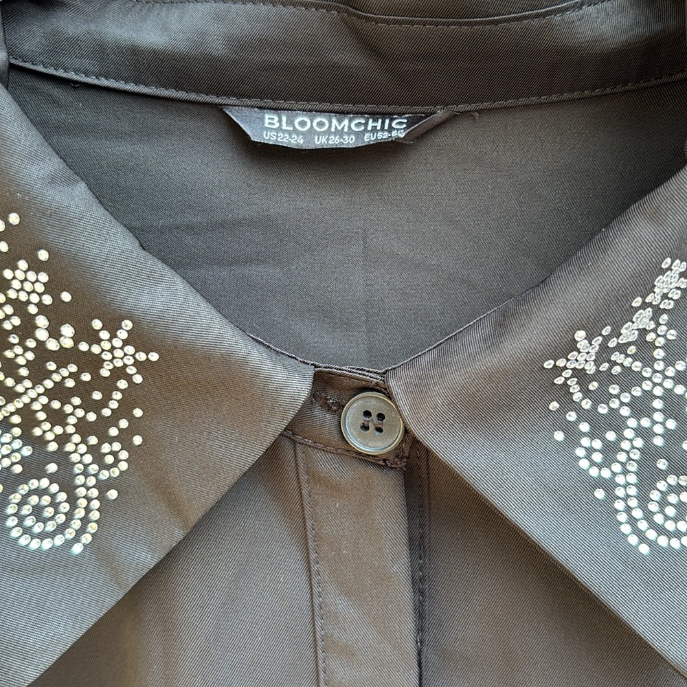🍀3 for $25🍀 Bloomchic black dressy blouse. - Picture 6 of 10